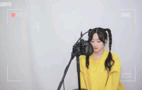双马尾唱歌的小姐姐叫啥,揭秘唱歌小姐姐的昵称之谜